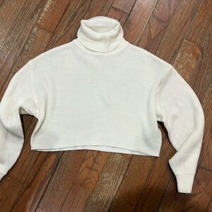H&M Divided Women's Cream Cropped Turtleneck Sweater * Size M